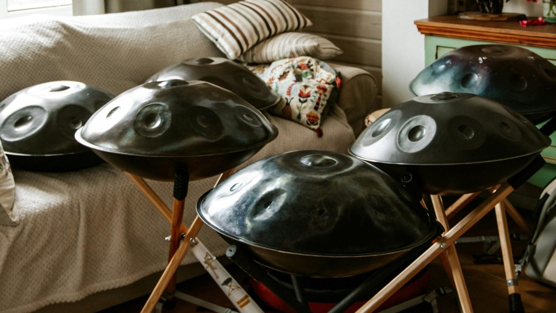 Which Handpan Scale Should I Choose? A Beginner’s Guide - LIDAH