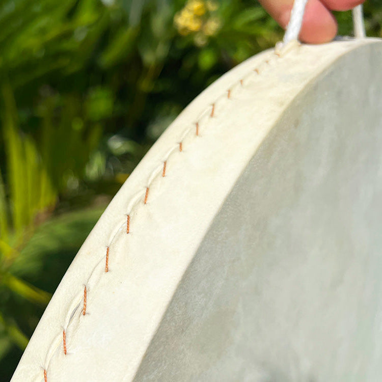 Close-up van Ocean Drum oppervlak met natuurlijke materialen