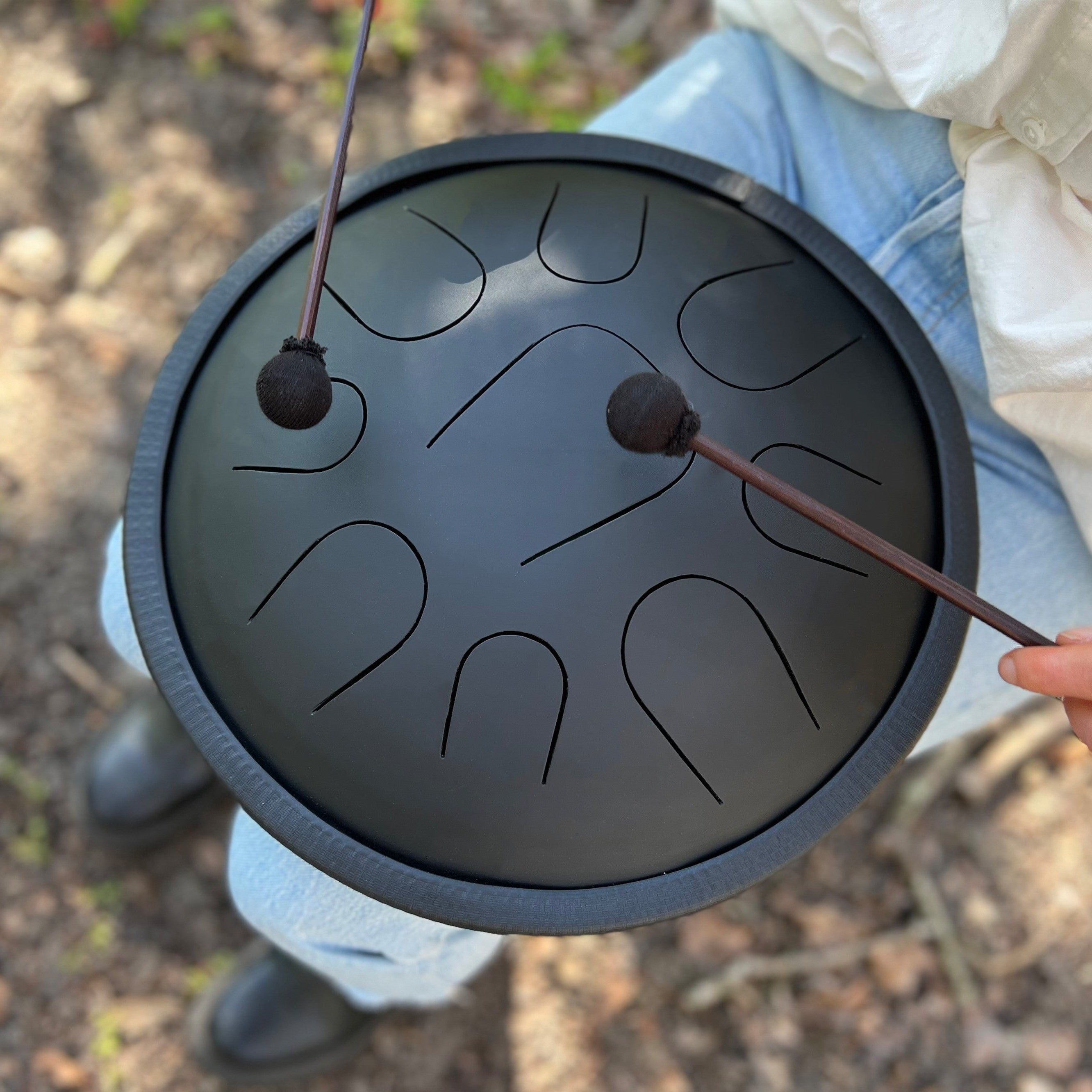 Handgemaakte Steel Tongue Drum ideaal voor mindfulness en ontspanning